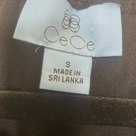 CeCe Chiffon Off/On Shoulder Ruffled Layered Long Sleeve with Side Hem Bow tie - Picture 6 of 9